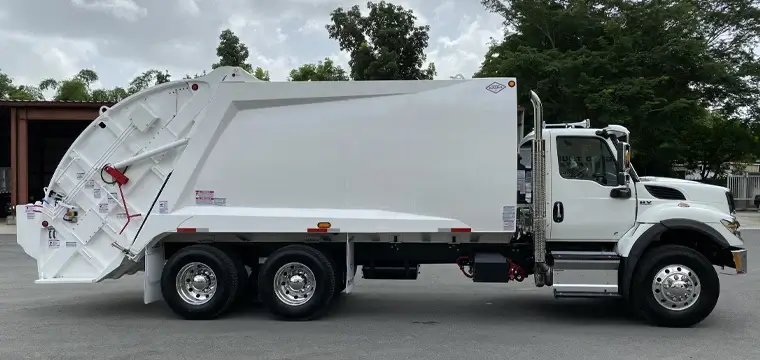 McNeilus Rear Loaders 42 m2-6