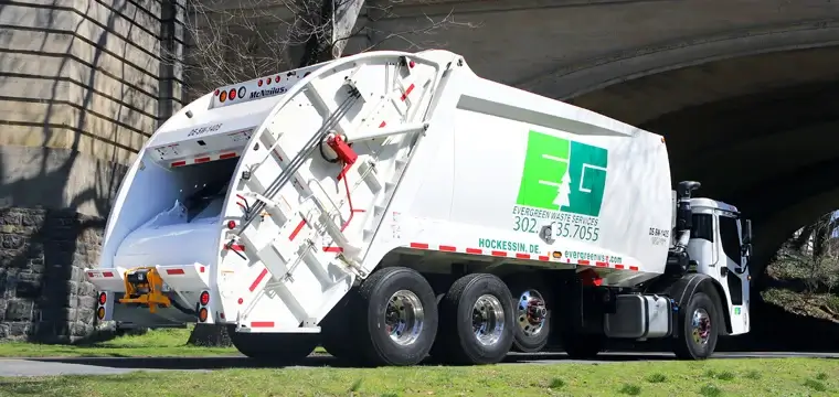 McNeilus Rear Loaders 27 xc-3