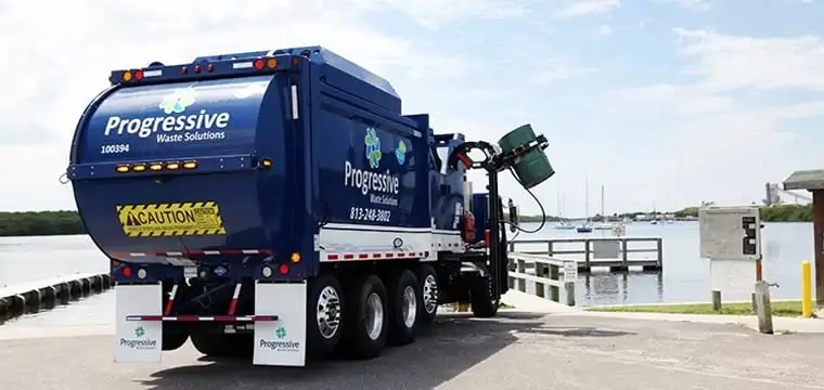 McNeilus Side Loaders 7 zr-4