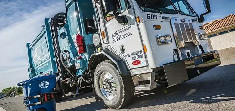 McNeilus Side Loaders 10 zr-7